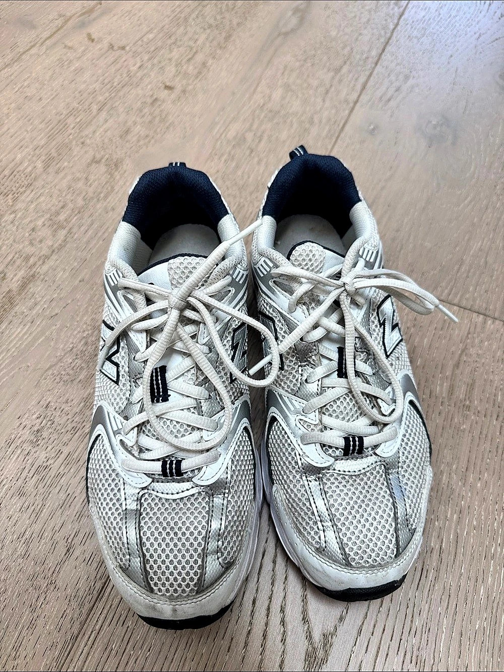 New Balance 530 Sneakers Gray & White US 9